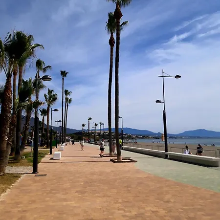 Apto Vacacional Follow The Sun Sabinillas サン・ルイス・デ・サビニリャス